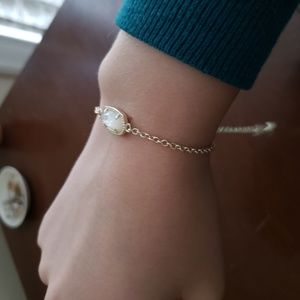 Kendra Scott Elaina bracelet in pearl